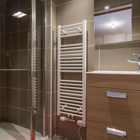 Apartment - Moderne Avec Confort Et Animaux Admis - Fr-1-623-98 *